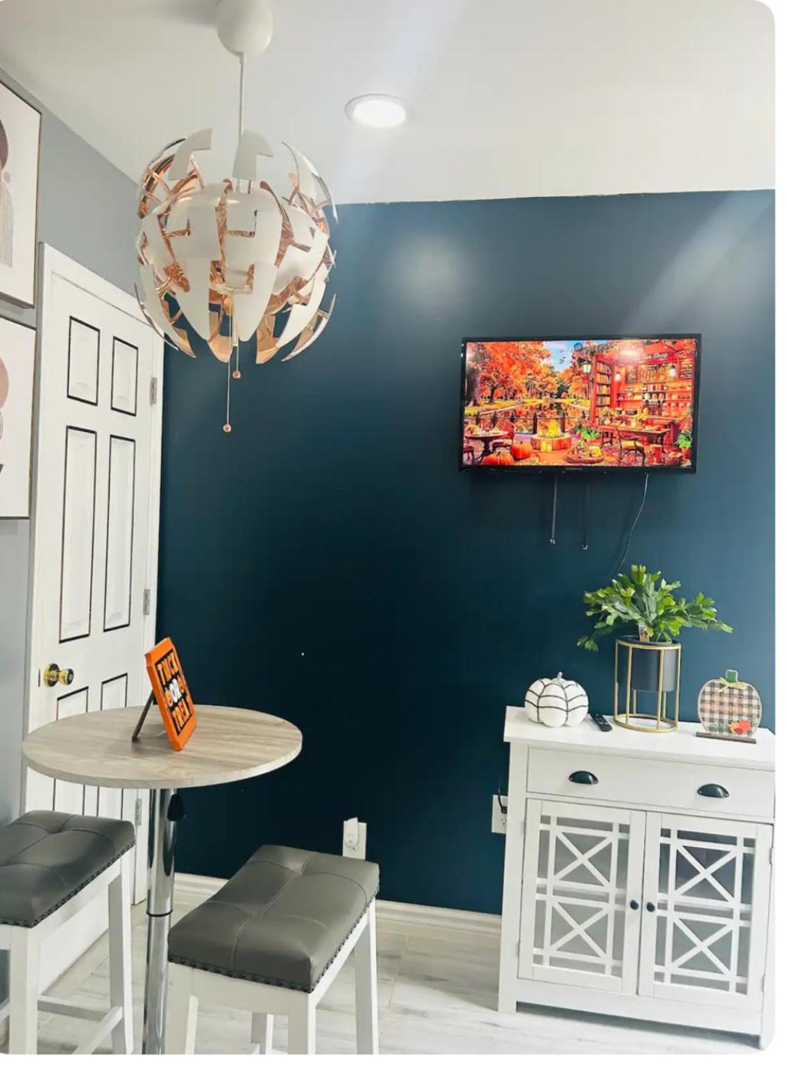 Fancy Studio Private Entrance Selden Exterior foto